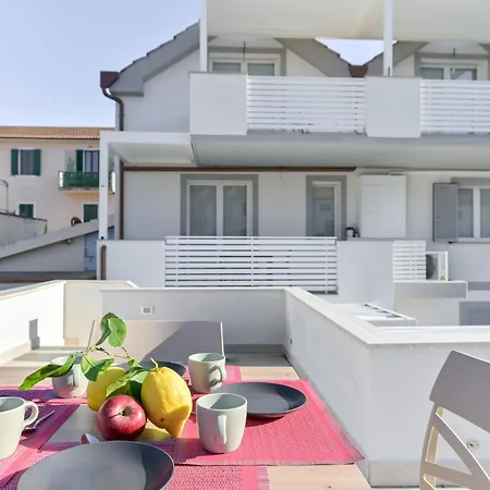 By Interhome Follonica